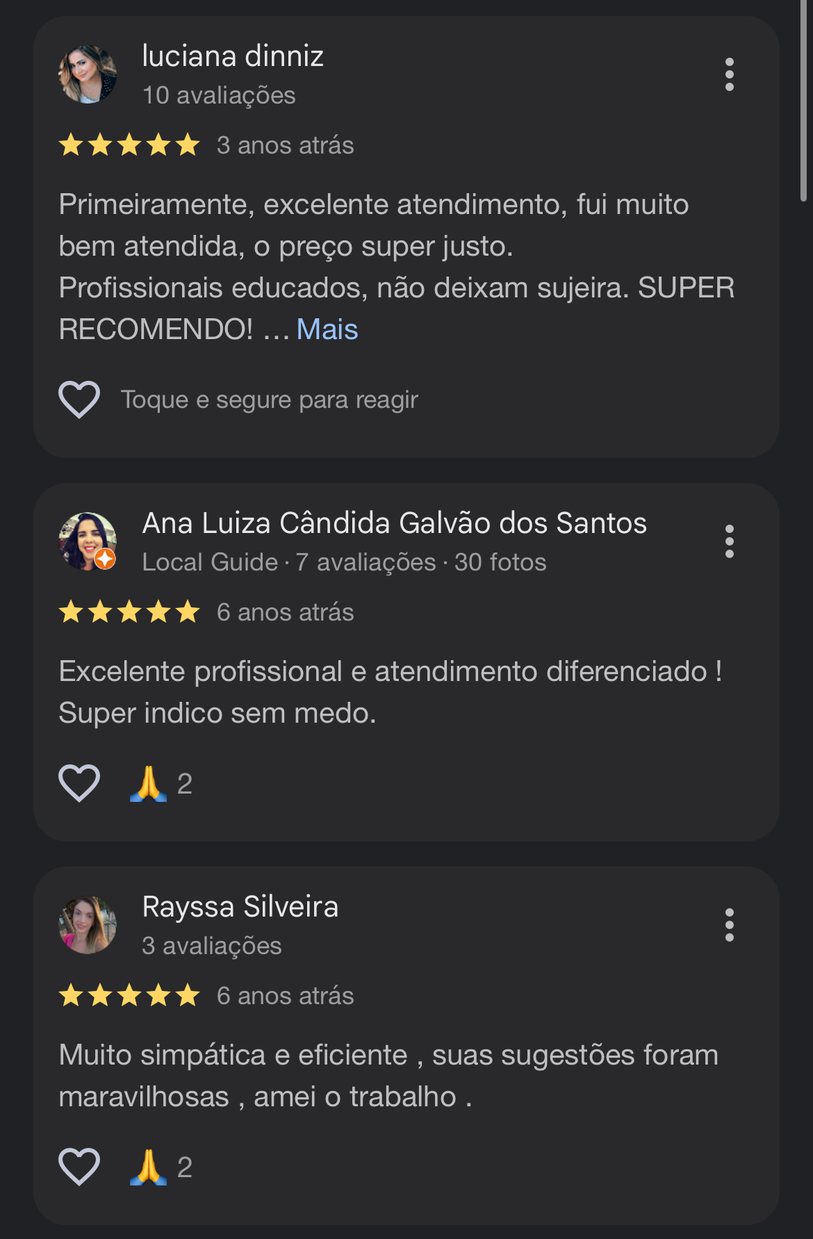 Cliente satisfeito com cortinas e persianas instaladas pela Essency Ambientes em Goiânia