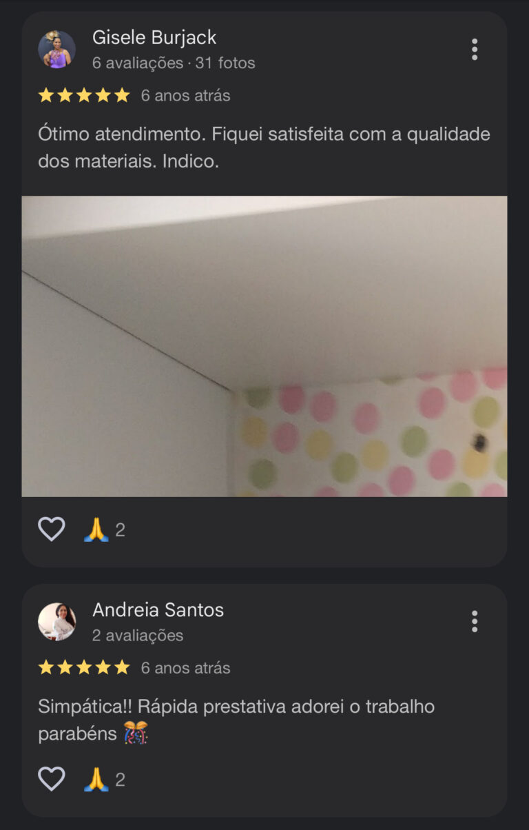 Cliente satisfeito com cortinas e persianas instaladas pela Essency Ambientes em Goiânia